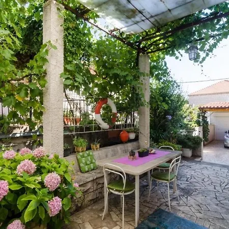 Apartmán Todo - Studio With Terrace